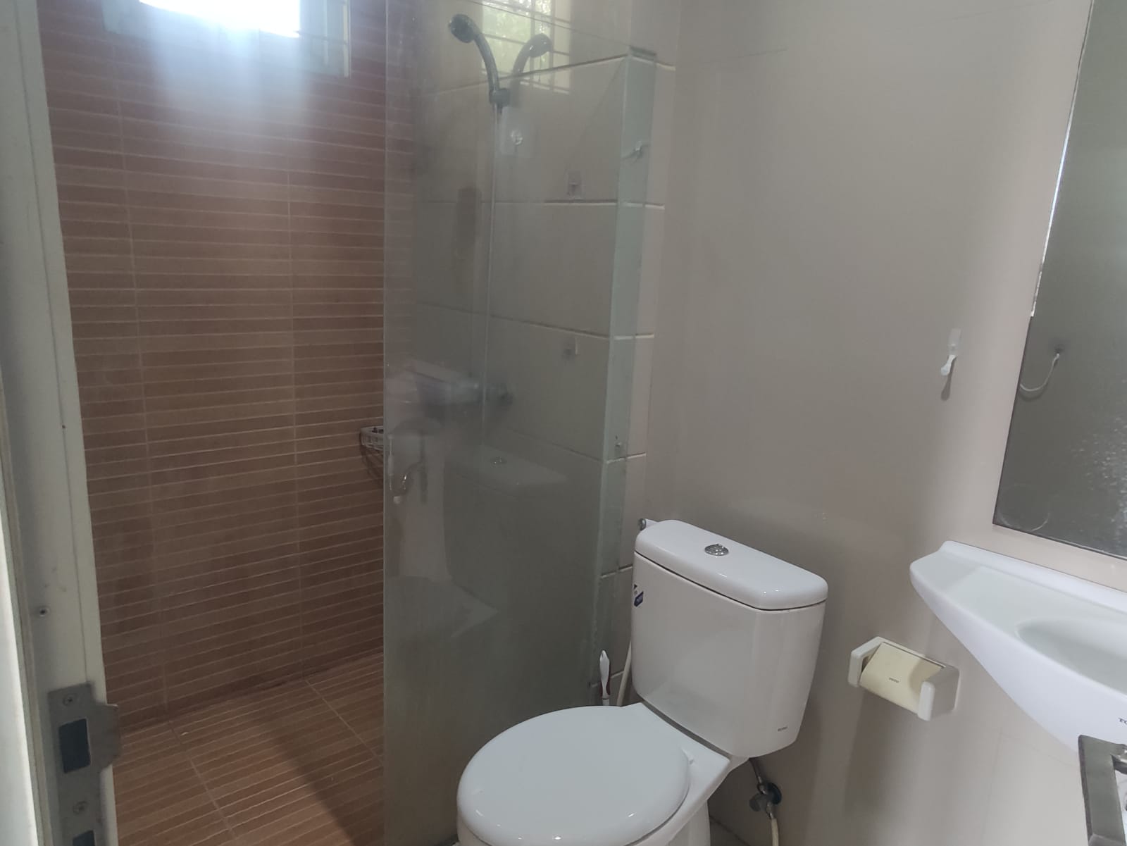 Disewakan Rumah di Taman Napoli Lippo Cikarang